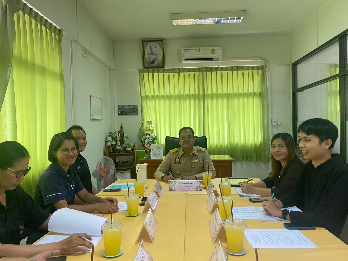 สพอ.น้ำปาด จัดประชุมคณะอนุกรรมการกลั่นกรองและติดตามการดำเนินงานกองทุนพัฒนาบทบาทสตรีอำเภอ ครั้งที่ 6/2569 